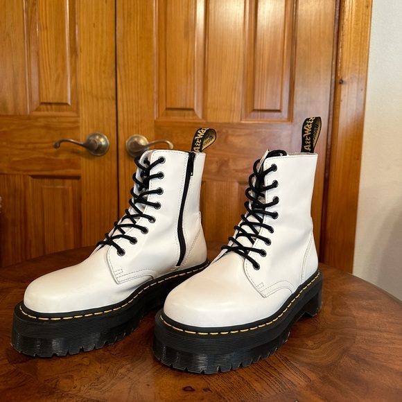 Like new white Dr. Martens, Doc’s, Doc Martens Jadon boots - Picture 7 of 7